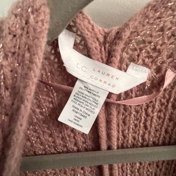 LC Lauren Conrad Pink Knit Shawl with Fringe - Picture 5 of 7